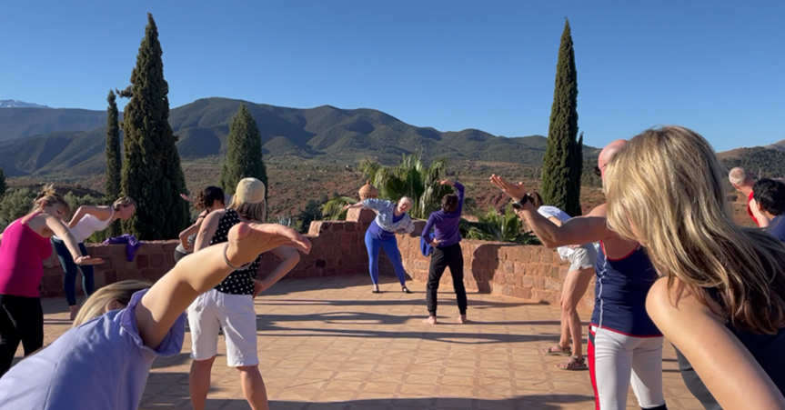 Tra teaches Holding Teacups in Kasba Anguhr